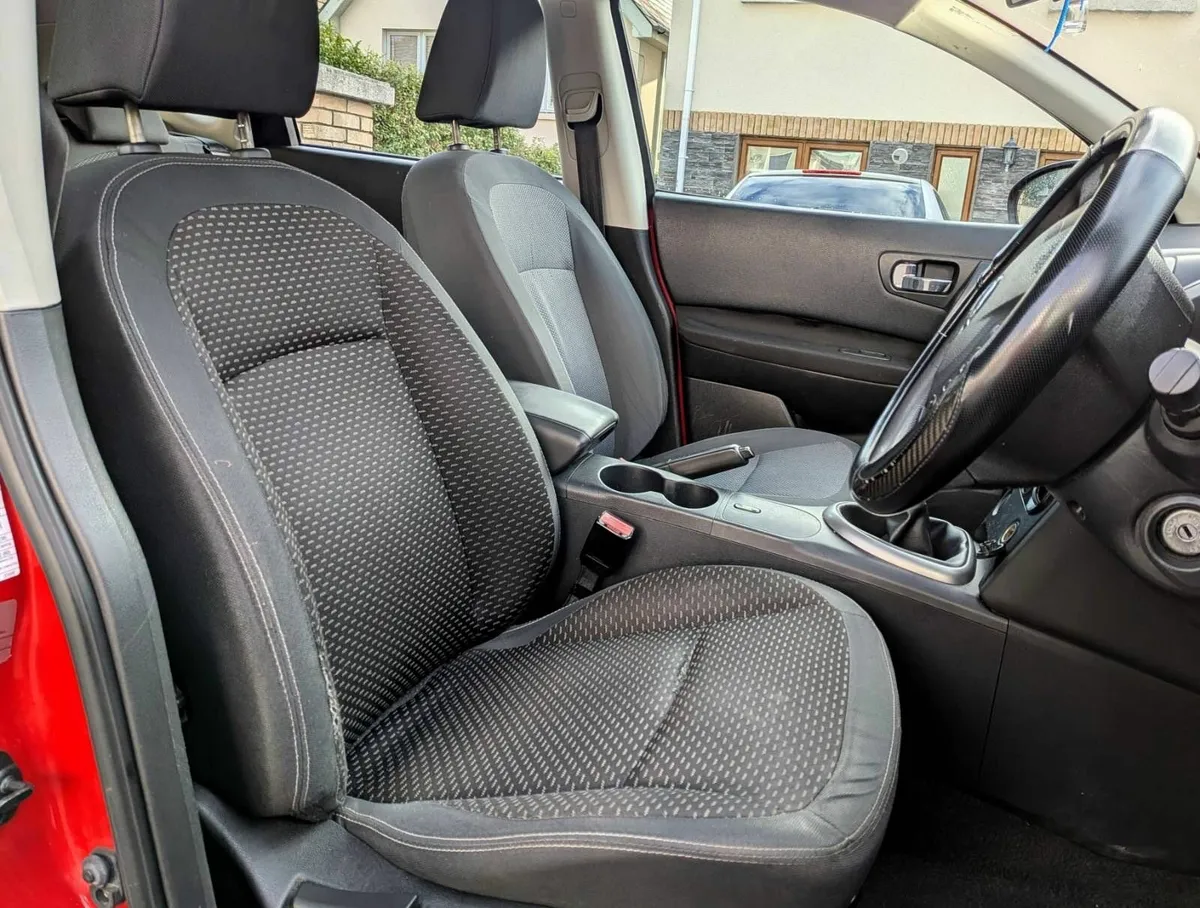 Nissan Qashqai 2010 - Image 4