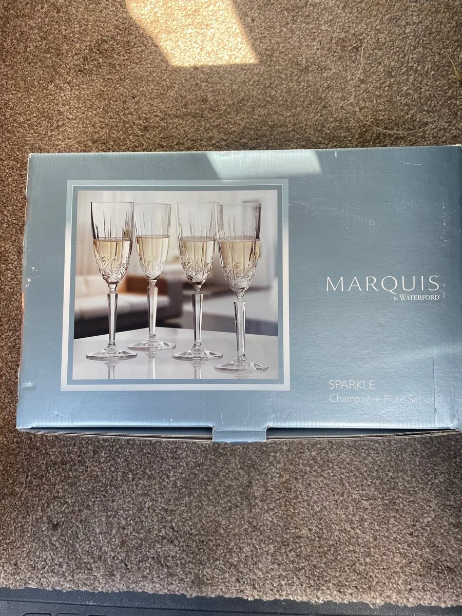 Champagne Glasses - Image 1