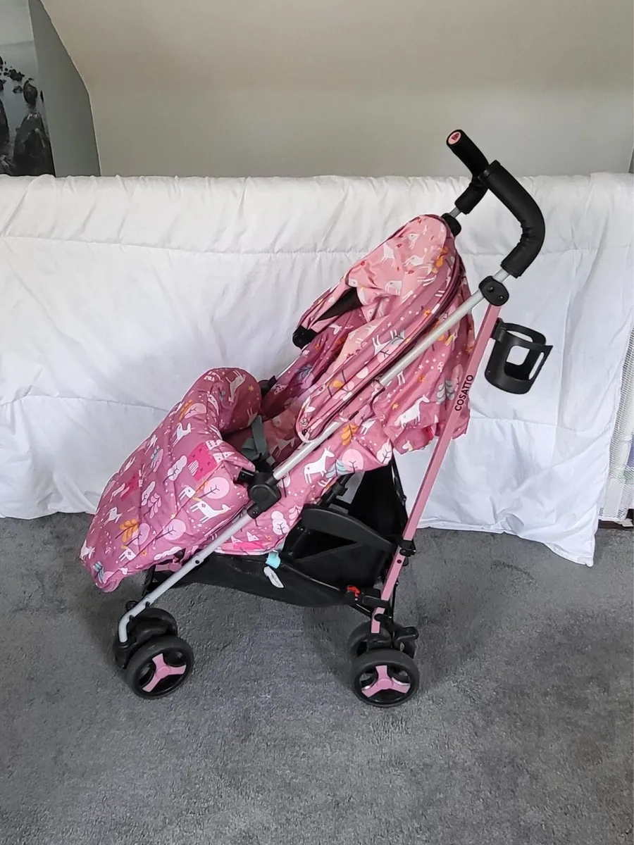 Child’s car seat and buggy - Image 4