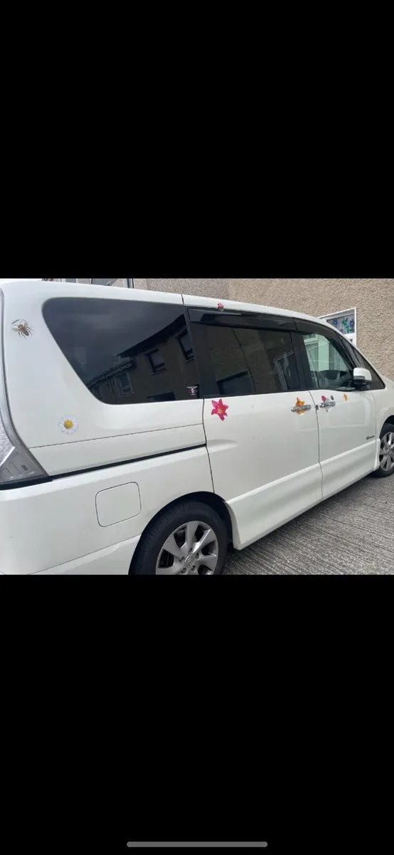 Nissan Serena 2013 - Image 2