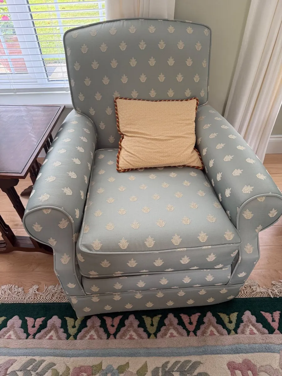 FURNITURE - Image 2