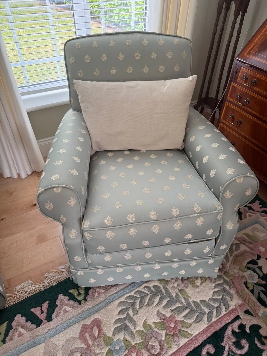 FURNITURE - Image 3