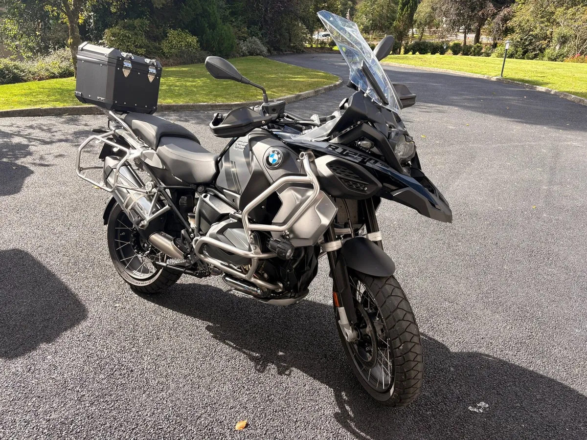 BMW gsa 1250 adventure Black Edition - Image 2