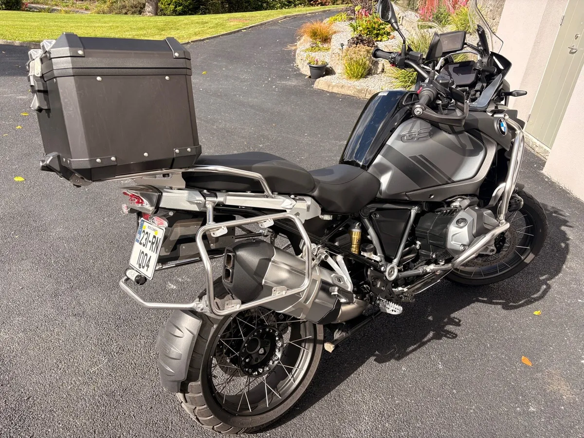 BMW gsa 1250 adventure Black Edition - Image 3