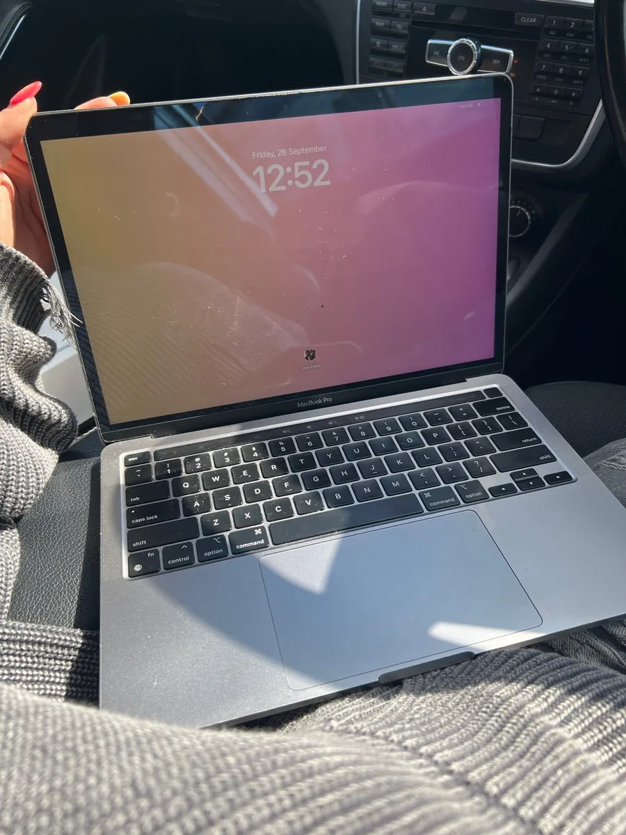 MacBook Pro M1 8GB 13 inch - Image 1