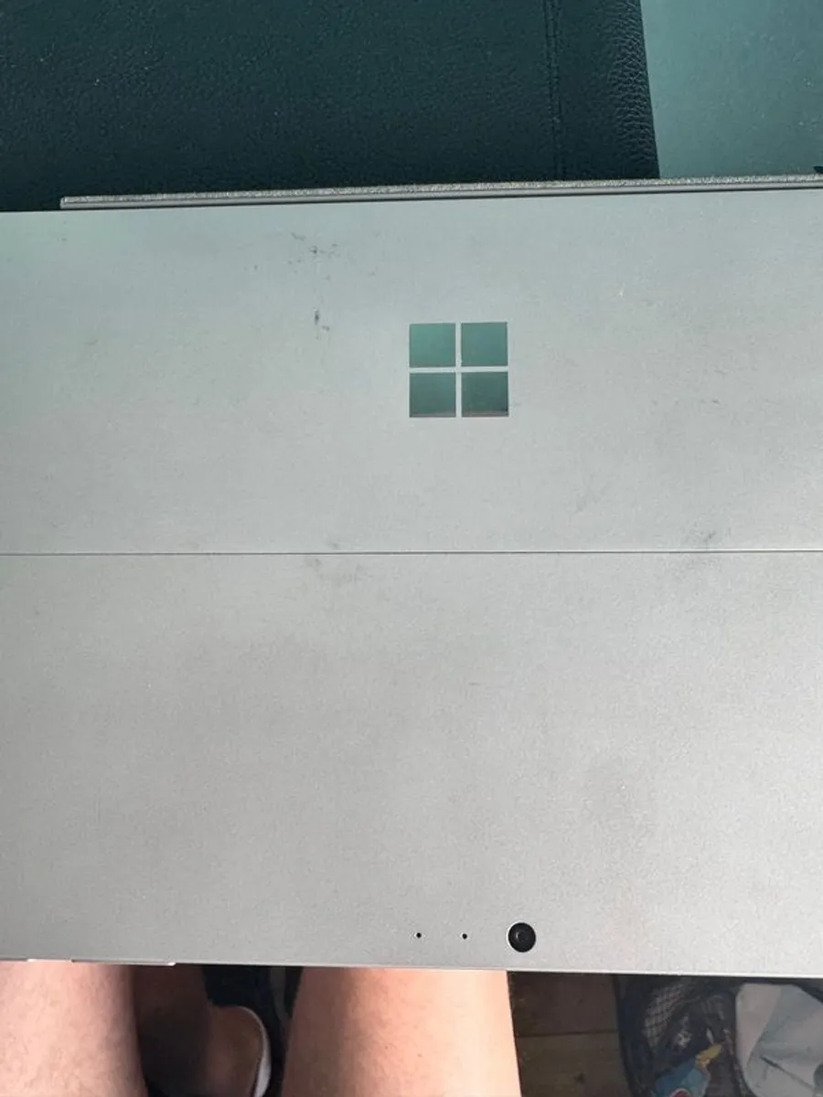 Microsoft Surface 256GB won't boot - Image 3