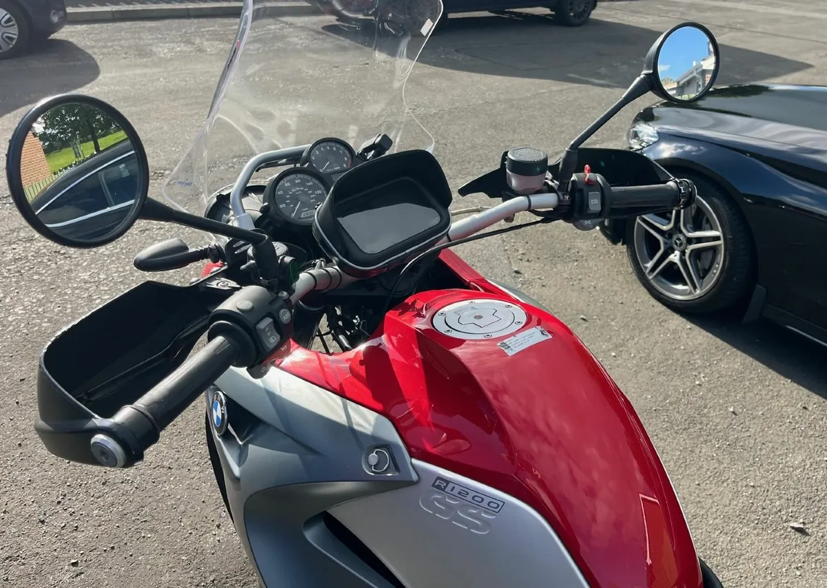 2006 BMW R 1200 GS MINT CONDITION - Image 3
