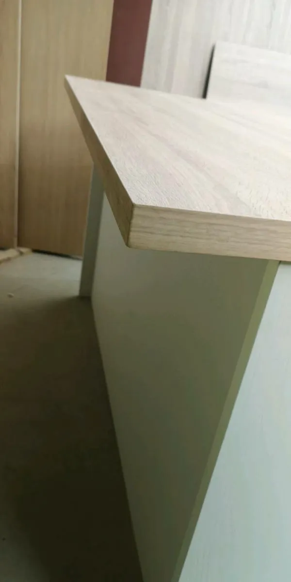 Kitchen island - Image 4