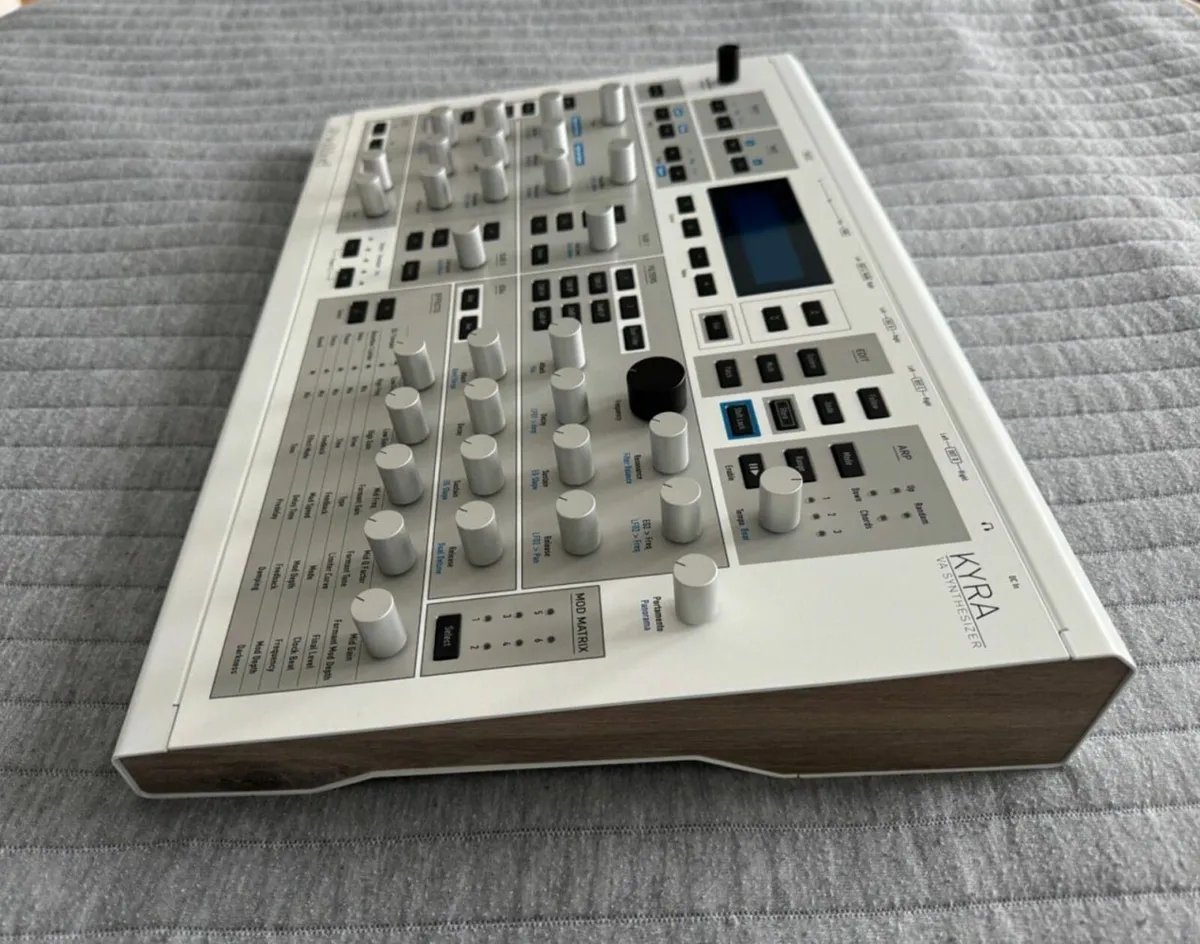 Waldorf Kyra Virtual Analog Synthesizer - Image 4