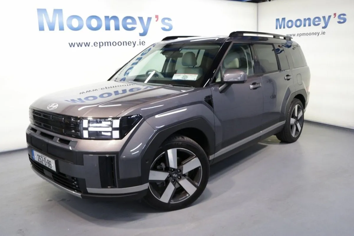 Hyundai Santa Fe Premium Plug IN Hybrid 1.6l Petr - Image 1