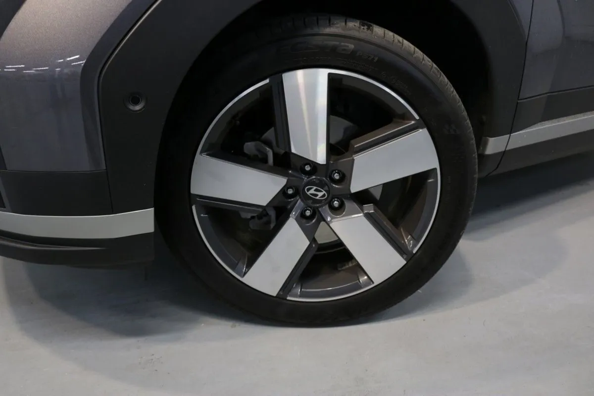 Hyundai Santa Fe Premium Plug IN Hybrid 1.6l Petr - Image 3
