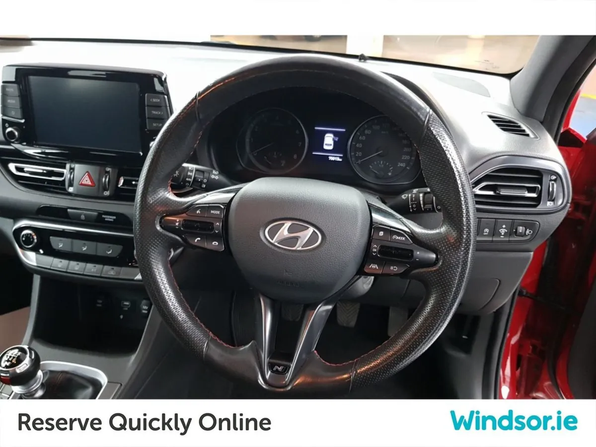 Hyundai i30 Petrol Deluxe Nline - Image 4