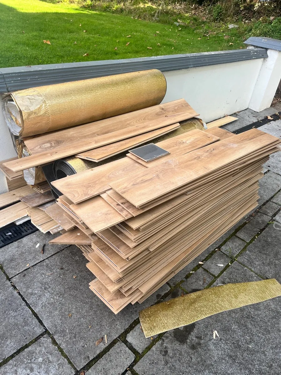 Used Laminate flooring 12mm - Image 2