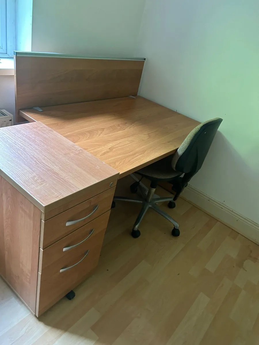 Work Desk - Image 2
