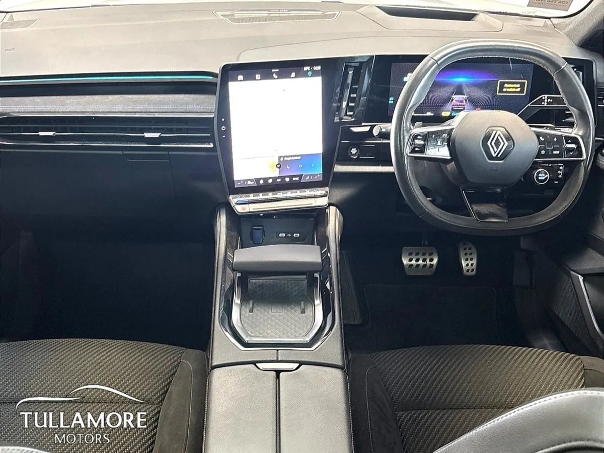 Renault Austral E-tech Hybrid 200 Iconic Esprit A - Image 2