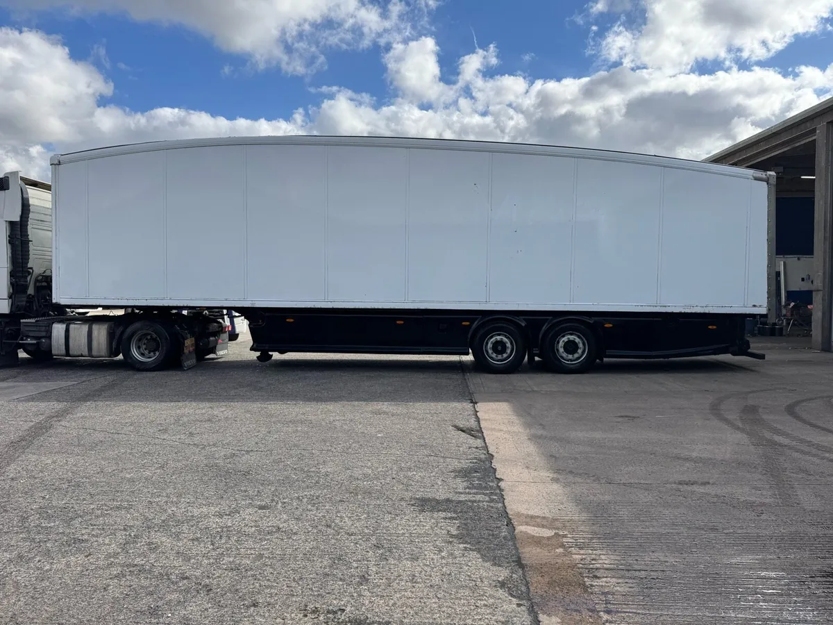 45ft 2 axle box van hgv commercial 2.1m rear door - Image 4