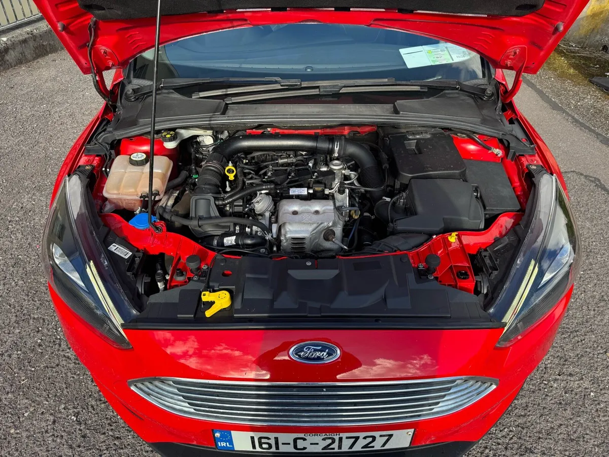 2016 FORD FOCUS 1.0 Zetac Echoboost Petrol - Image 4