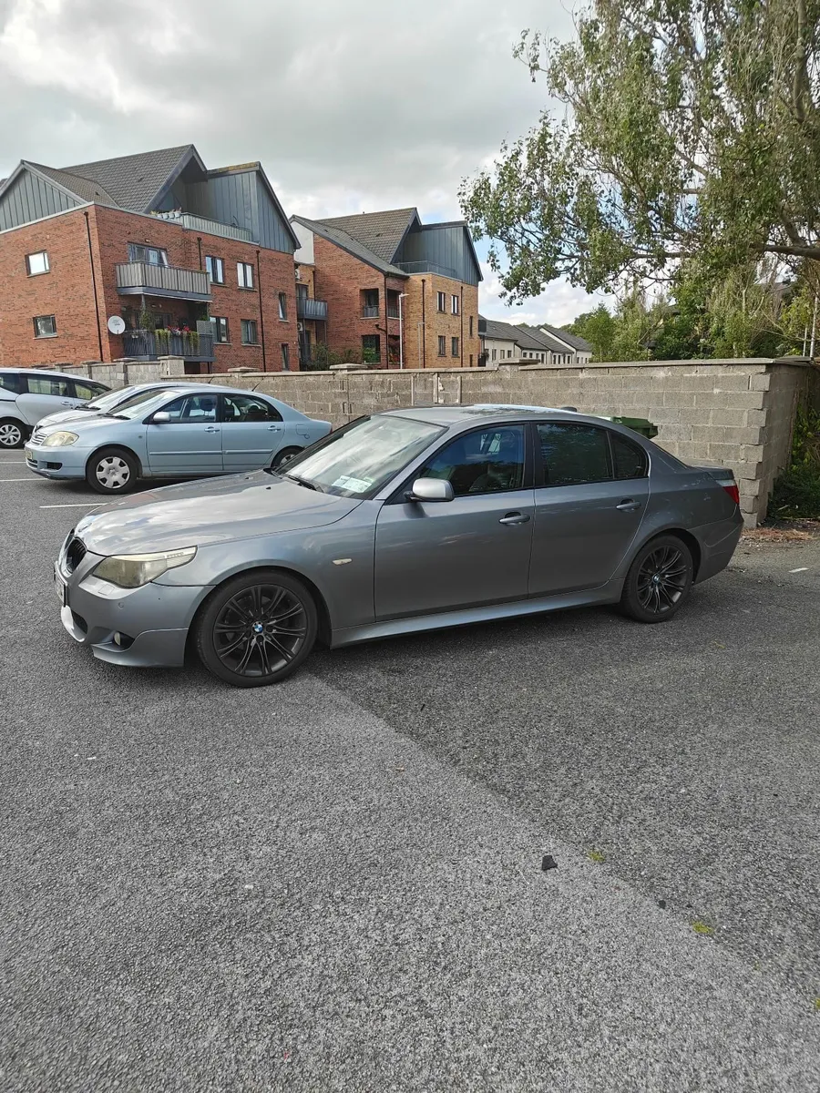 BMW 5-Series 2007 - Image 1