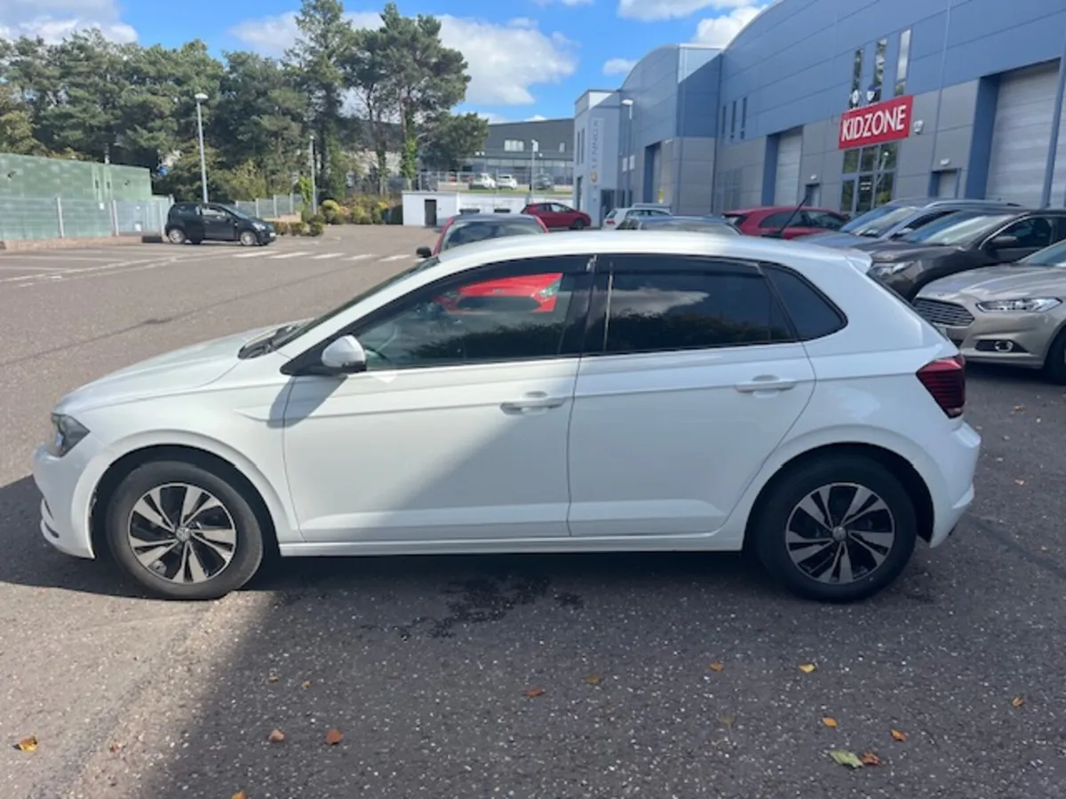 POLO 5DR AUTO - Image 4