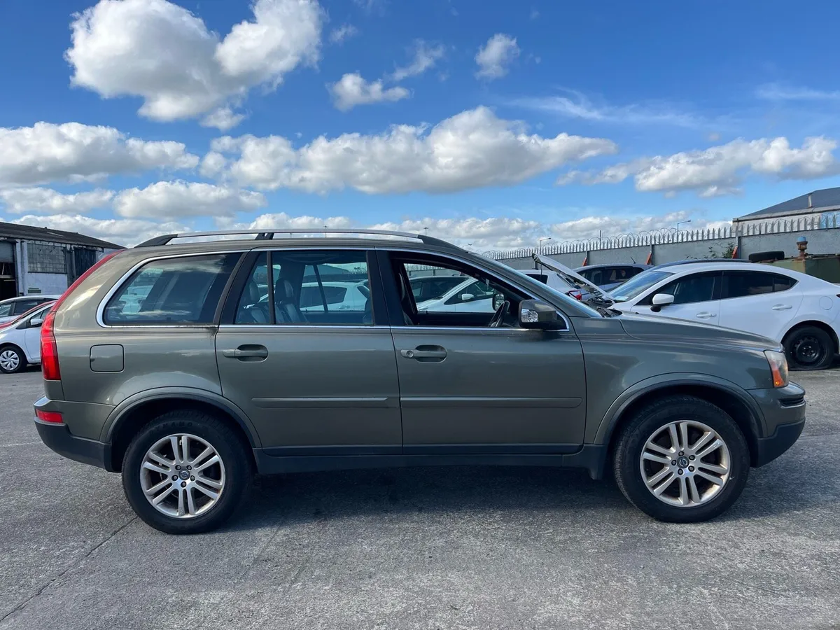 2011 Volvo XC90, Runs and Drives - Image 3