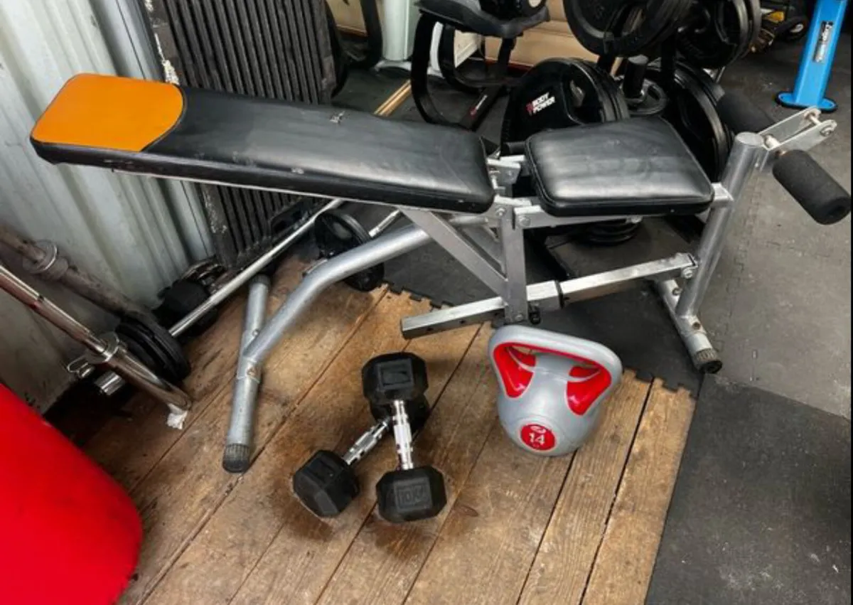 2X10KG HEX Dumbbells 14KG kettlebell and bench - Image 1