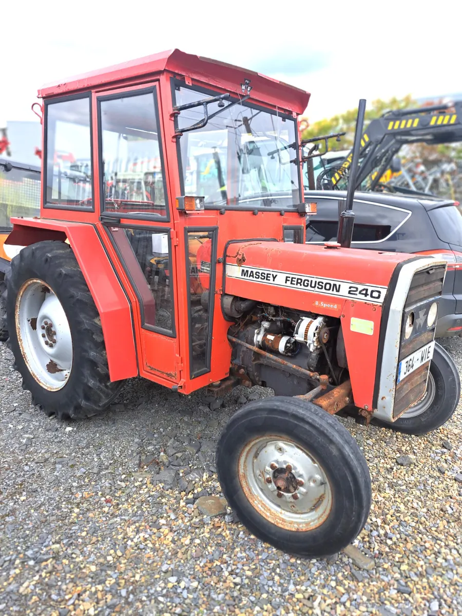 Massey Ferguson 240 - Image 3