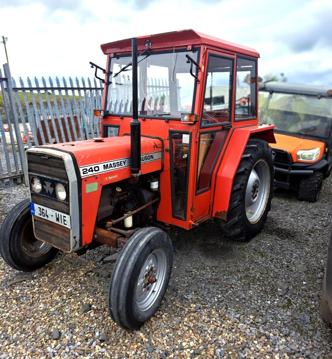 Massey Ferguson 240 - Image 1