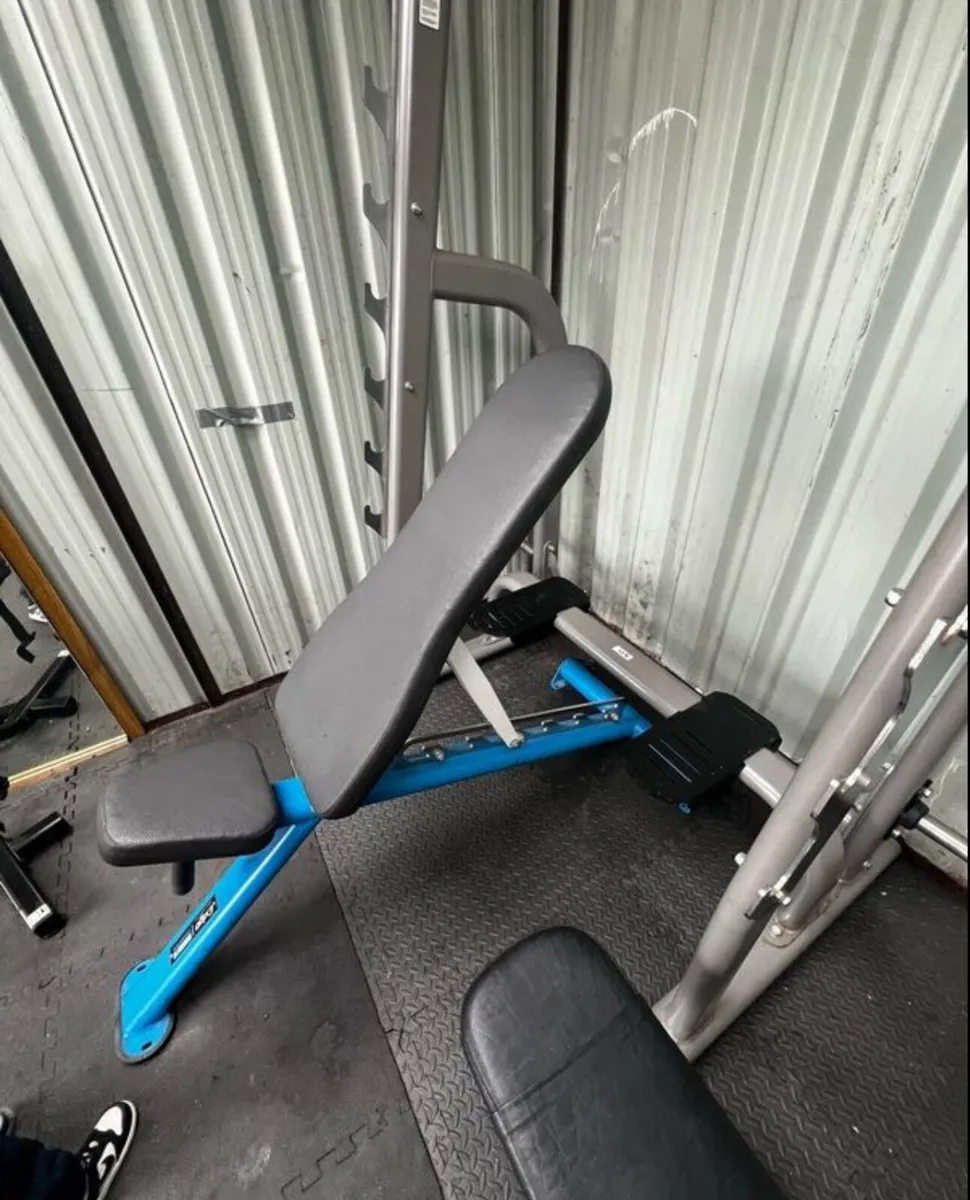 EXIGO OLYMPIC GYM EQUIPMENT - Image 2