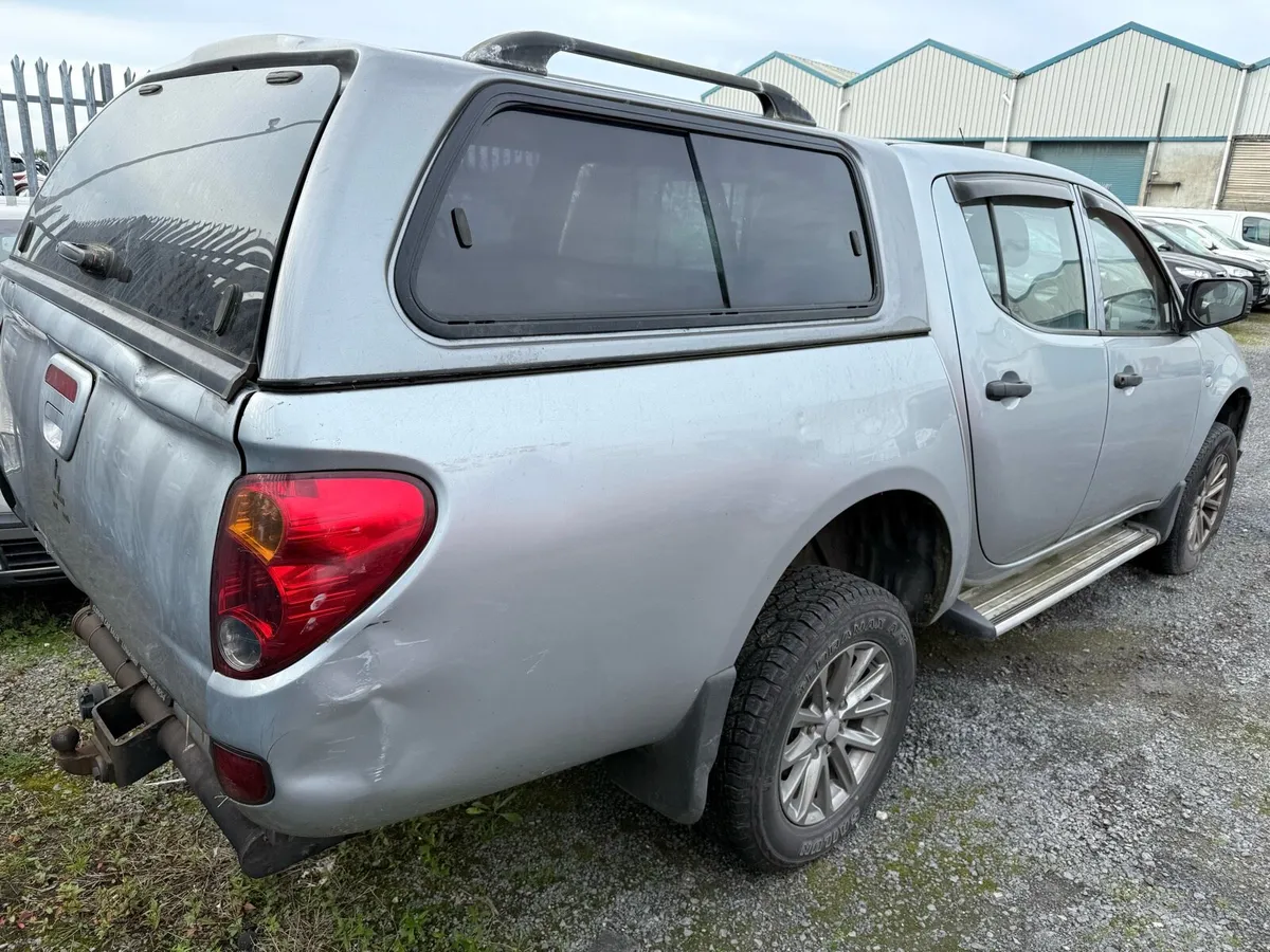 2015 Mitsubishi L200 Engine needs work - Image 4