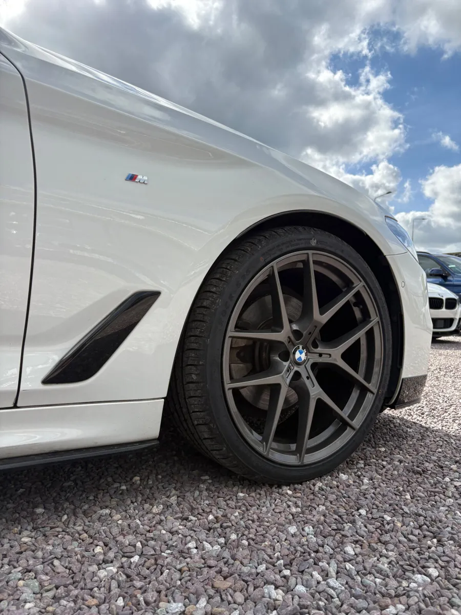 BMW 520D / 523D 2.0 Automatic X Drive M Sport - Image 3
