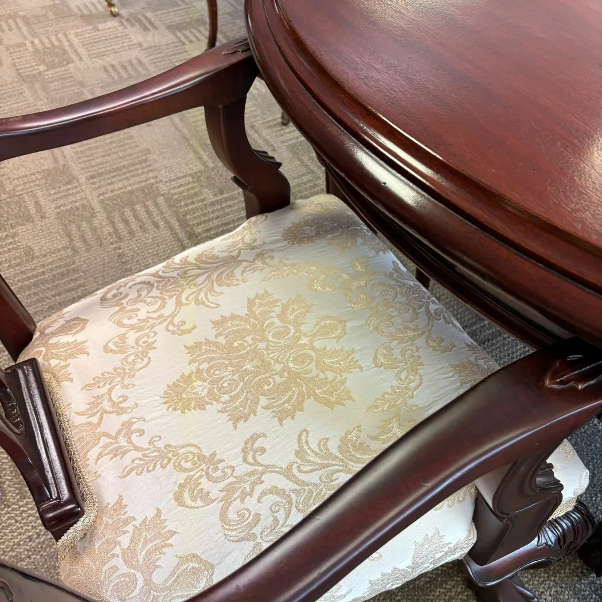 Quality mahogany extendable dining table, with 10 - Image 3
