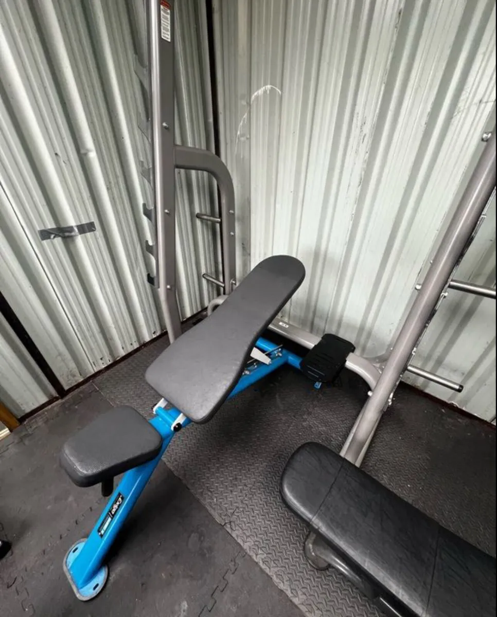 EXIGO WEIGHT BENCH - Image 4