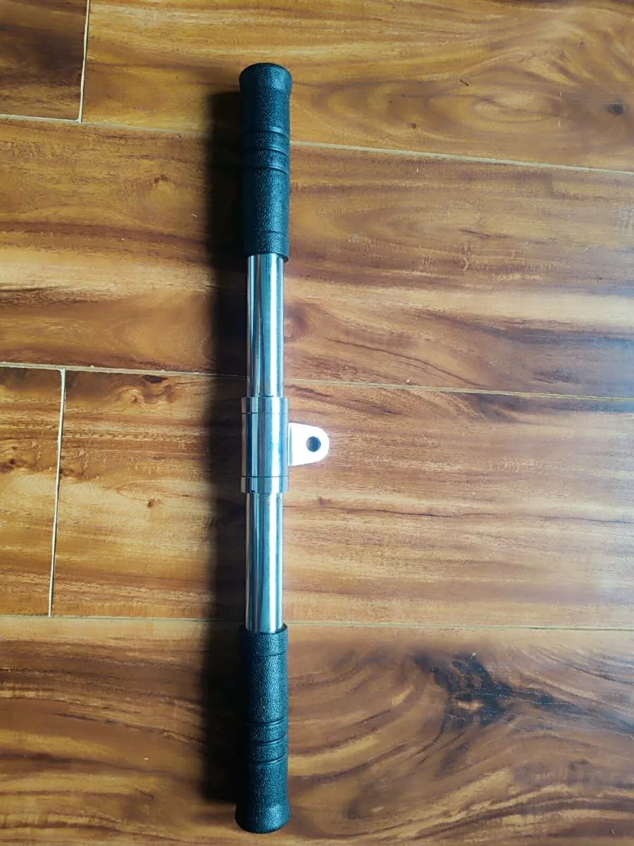Gym Equipment Tricep cable machine attachment - Image 2