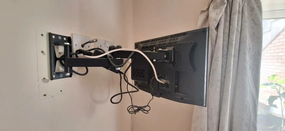 Bedroom TV - Image 2
