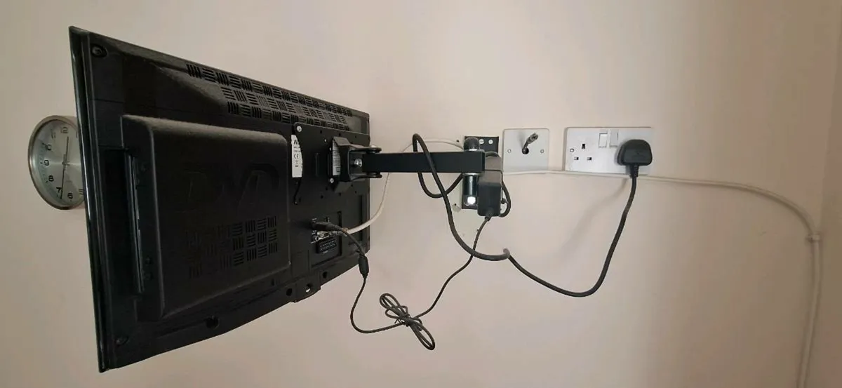 Bedroom TV - Image 3