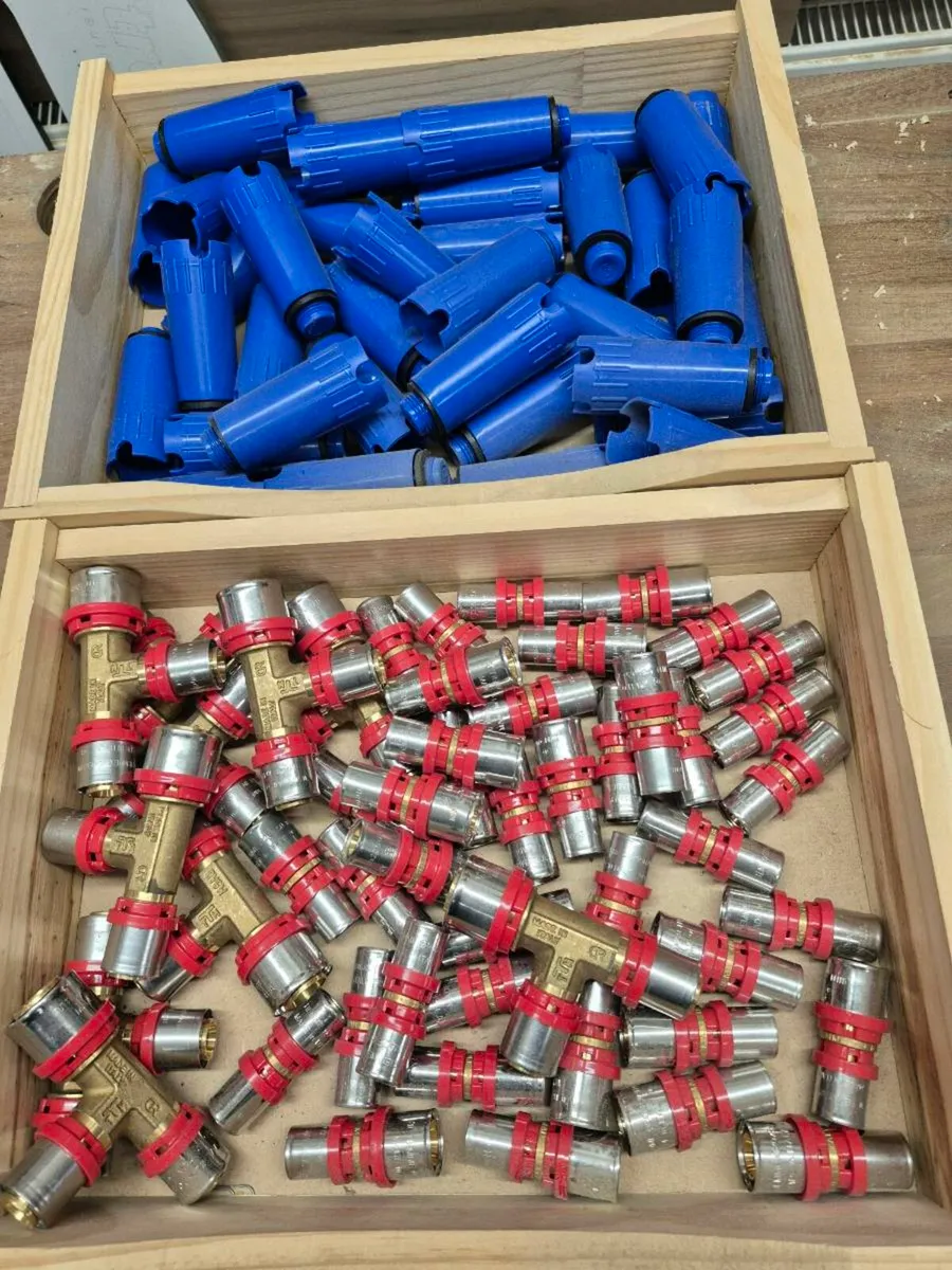 Plumbing fittings - Image 1