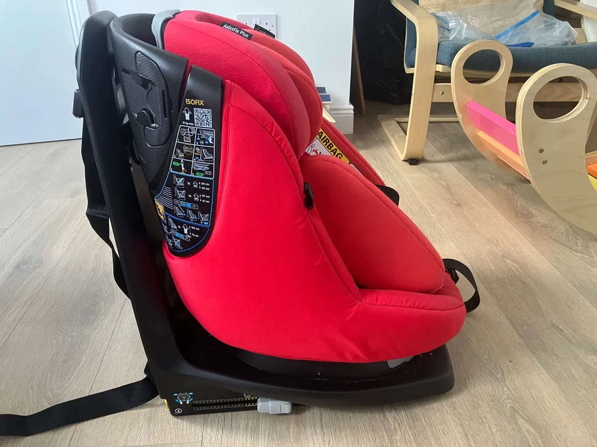 Car seat - Image 2