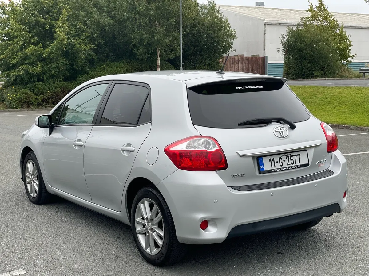 TOYOTA AURIS 1.4 Diesel AUTOMATIC - Image 4