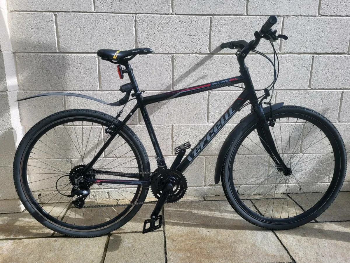 Vercelli Hybrid Bike Large - Image 1