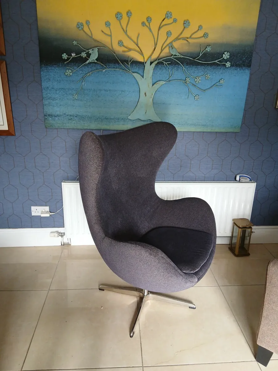 Vintage Egg Chair - Image 1