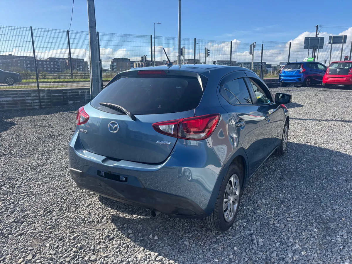 Mazda Demio - Image 4