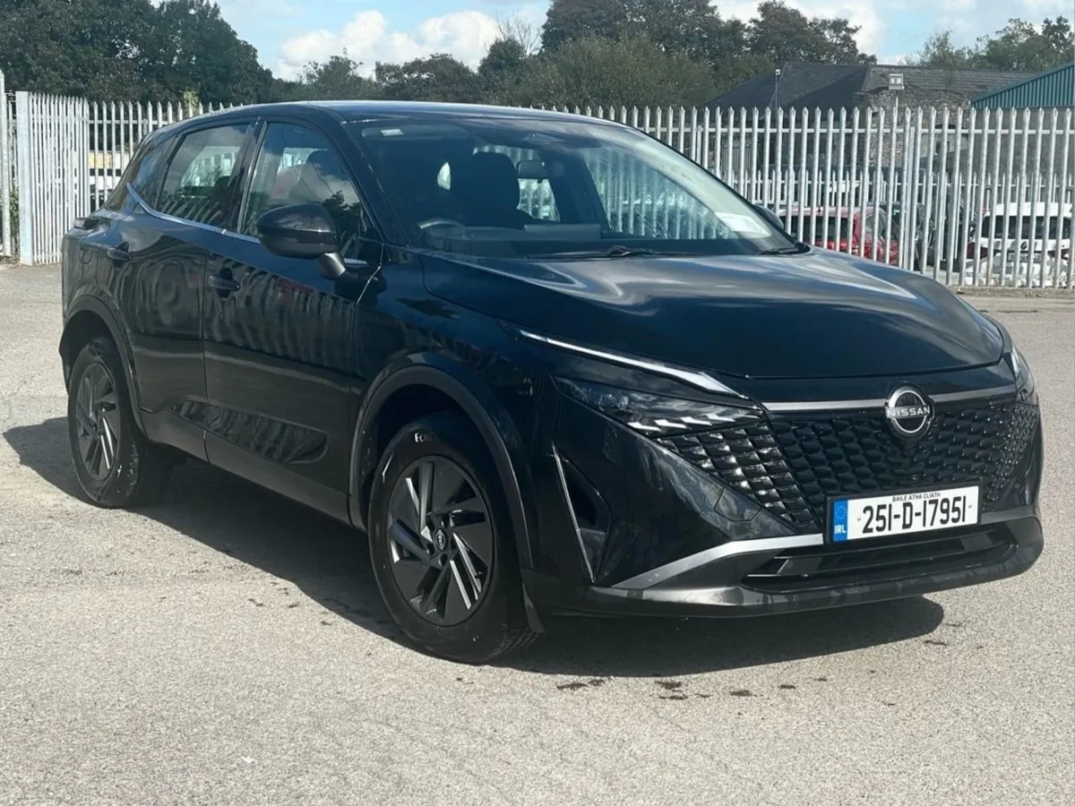 Nissan QASHQAI 1.3 PET Mild Hybrid SV - Image 1