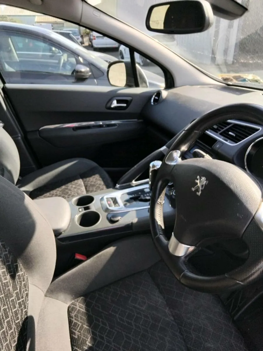Car - Image 2