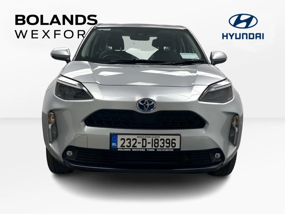 Toyota Yaris Cross 1.5 Hybrid CVT Luna - Image 3