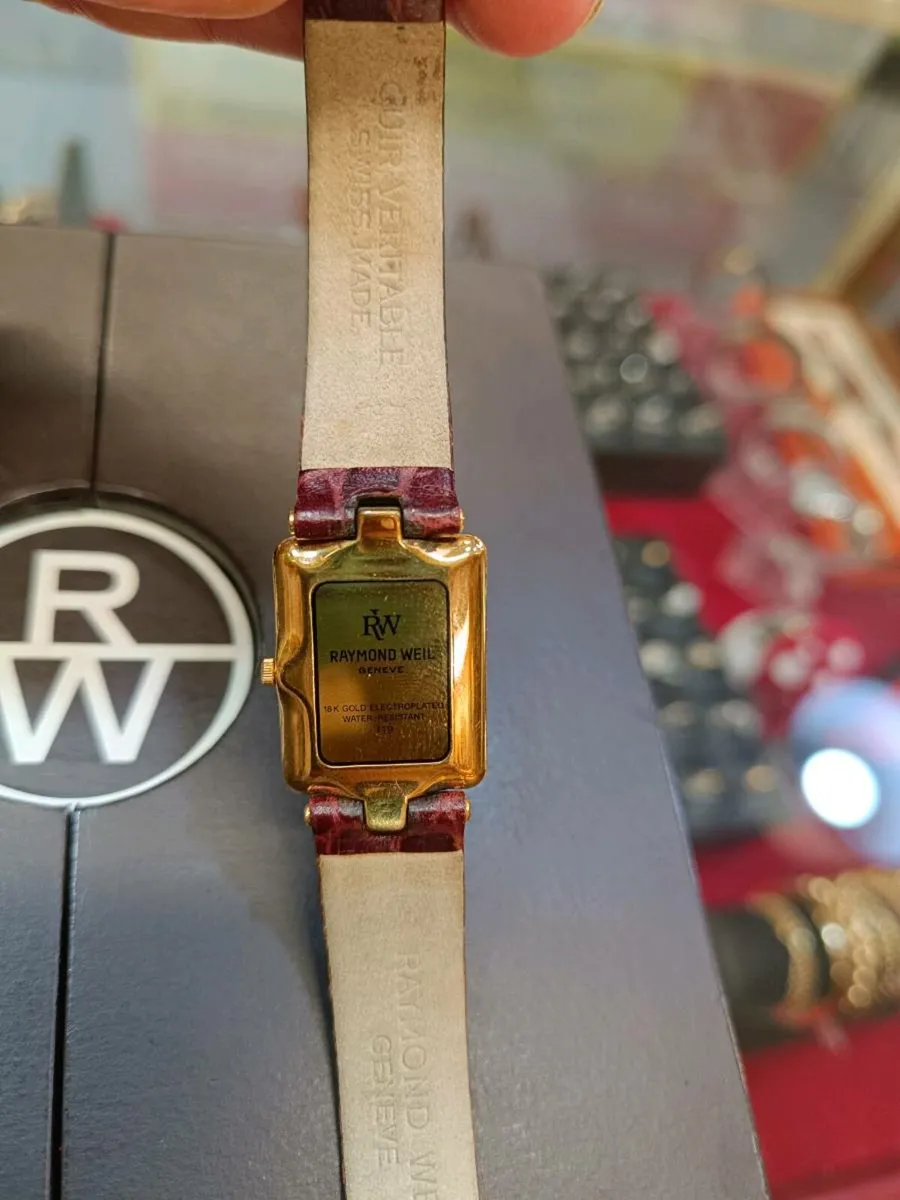 Burgundy Raymond Weil Othello Ladies Watch - Image 3