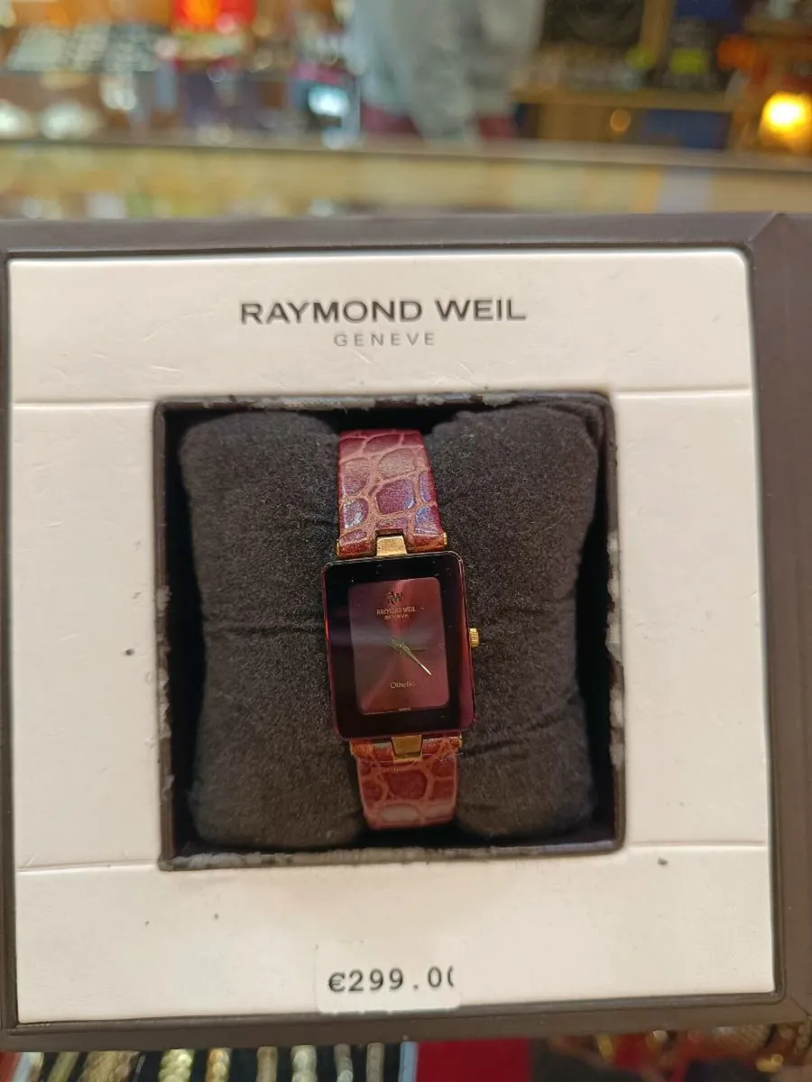Burgundy Raymond Weil Othello Ladies Watch - Image 1