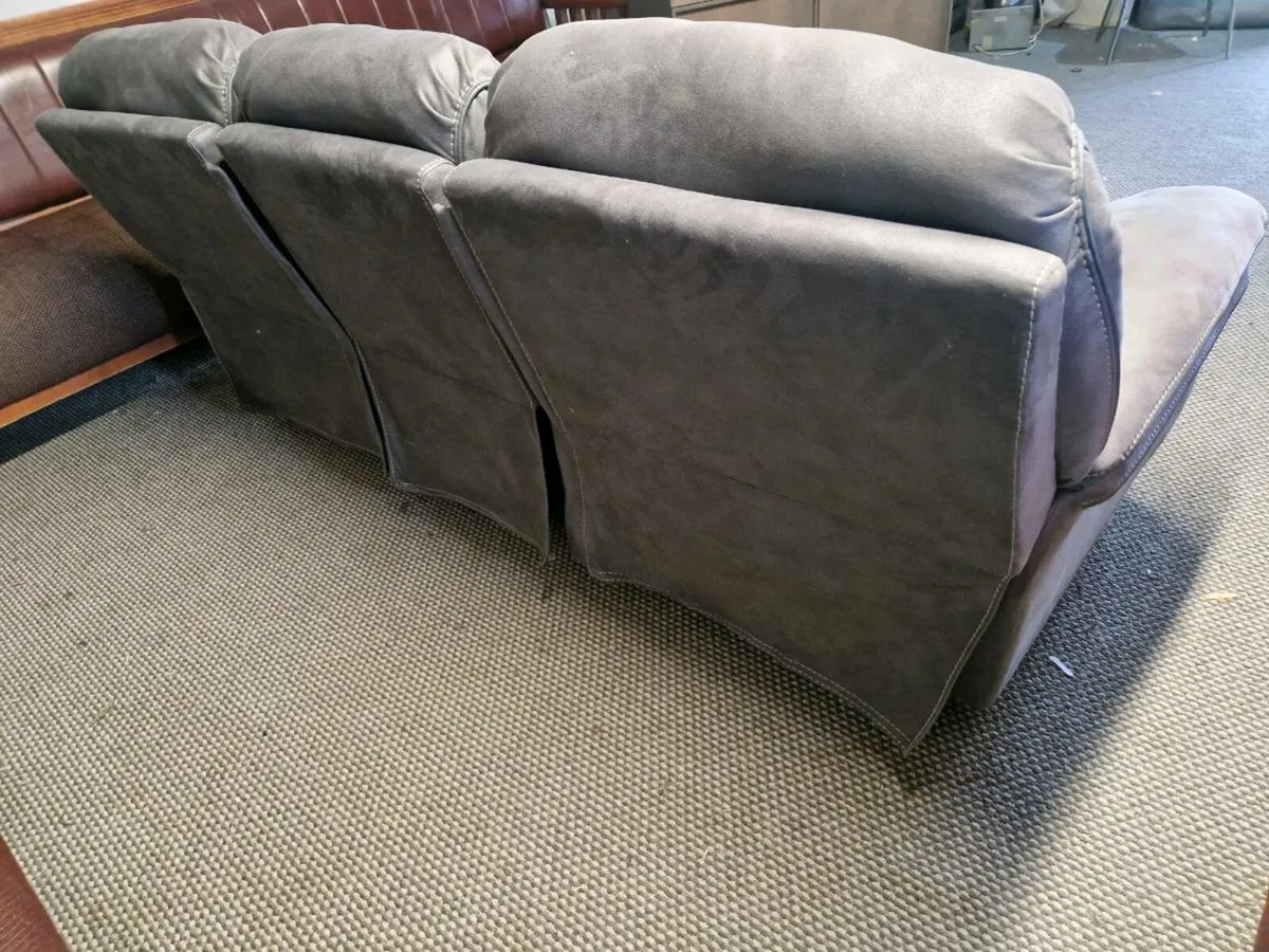 Sofa - Image 4