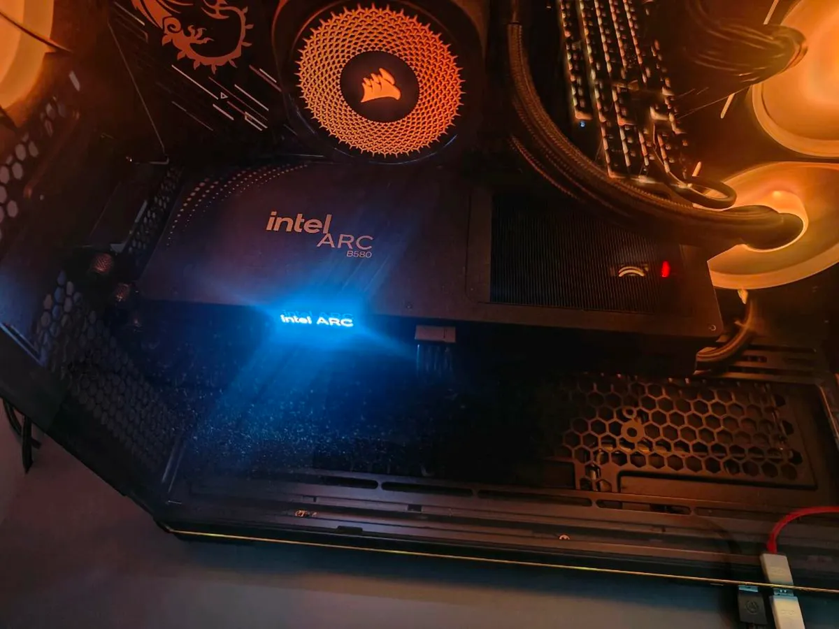 Intel Arc B580 Limited edition - Image 1
