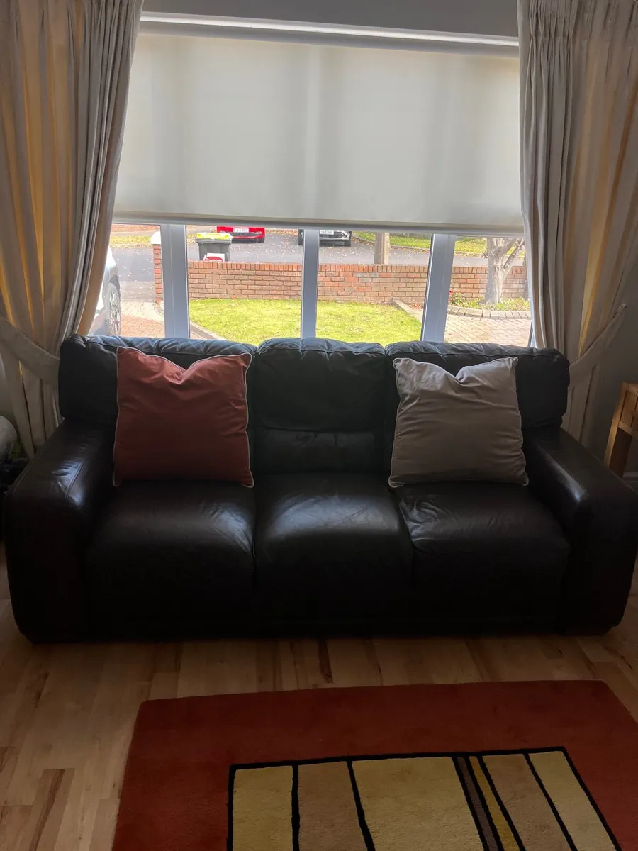 2 Sofas - Image 1