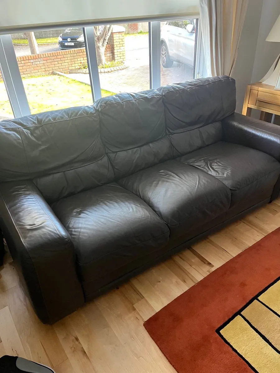 2 Sofas - Image 3